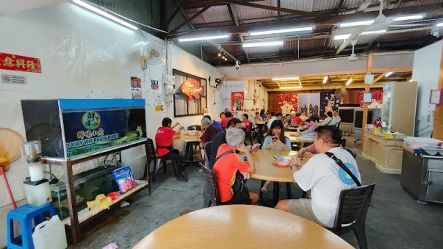 Red House Kochabi SeaFood Restaurant (红屋古早味海鲜饭店)