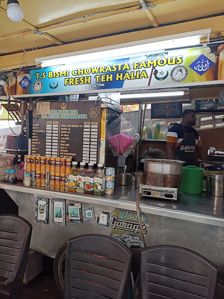 T.S. Bismi Chowrasta Famous Fresh Teh Halia
