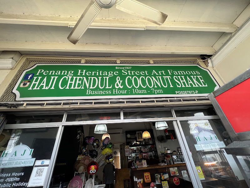 Haji Cendol & Coconut Shake