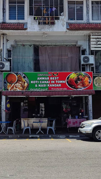 Nasi Kandar Anwar N Liza • The Best Roti Canai in Town