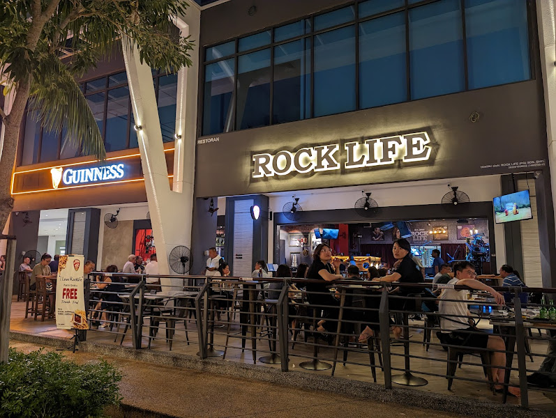 Queens Waterfront Q2 Commercial