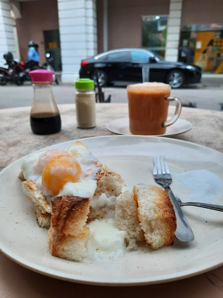 Roti Bakar Nasi Lemak