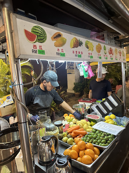 Woody fruit juice stall