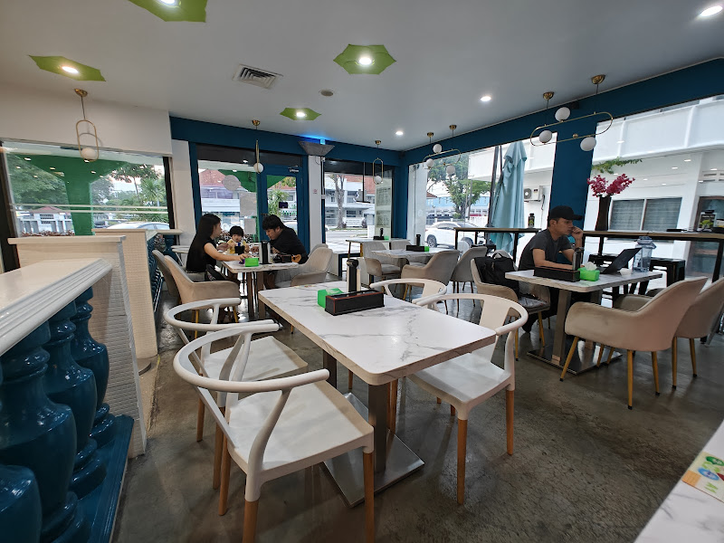 Sakae Sushi, Garden Inn Hotel