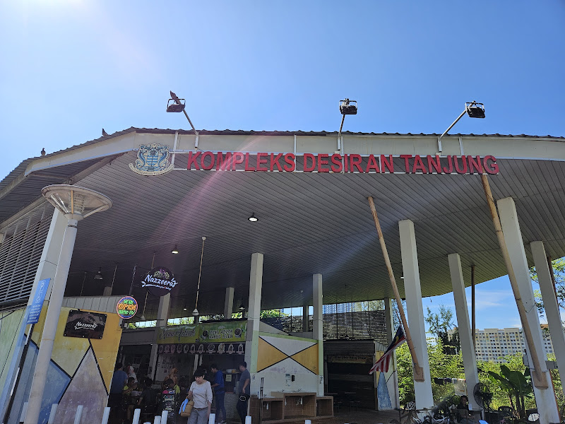 Uncle Loke Curry Mee 六叔咖哩面