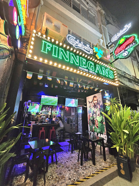 Finnegan's Irish Sports Bar & Restaurant - Penang