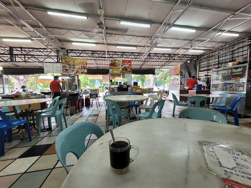 Awesome Char Koay Teow (齿留香炒粿条)