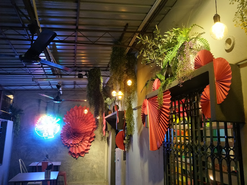 Kampung Bi Seafood Noodles House