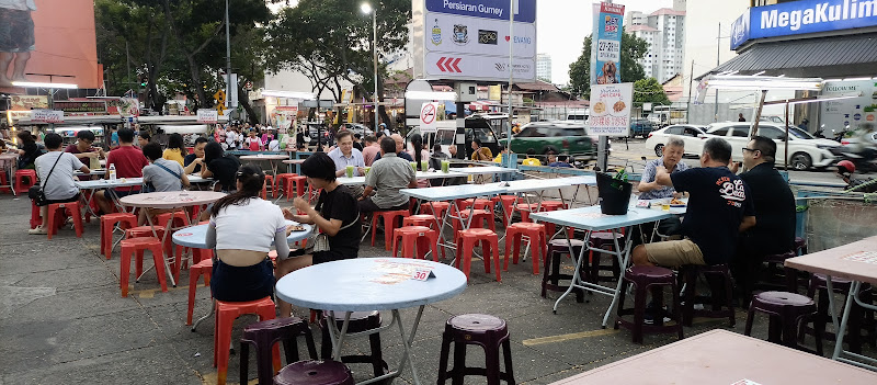 New Lane Chee Cheong Fun Famous Penang 泉记猪肠粉