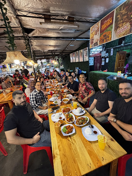 Ekonomi Tomyam Shellout Sg Dua USM